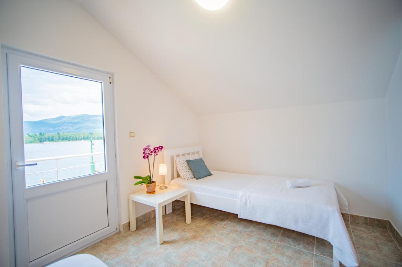 Apartments Novo Mulo ティヴァト エクステリア 写真