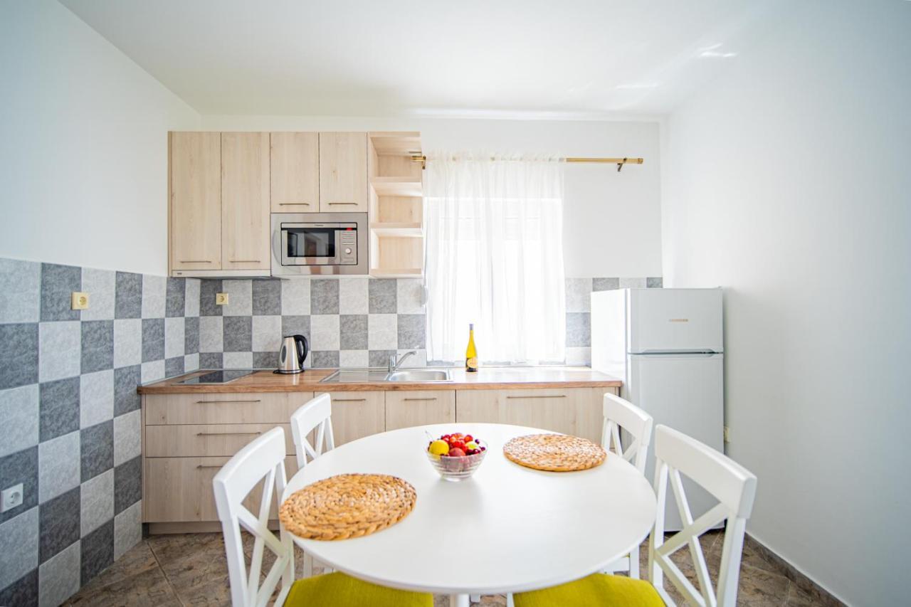 Apartments Novo Mulo ティヴァト エクステリア 写真